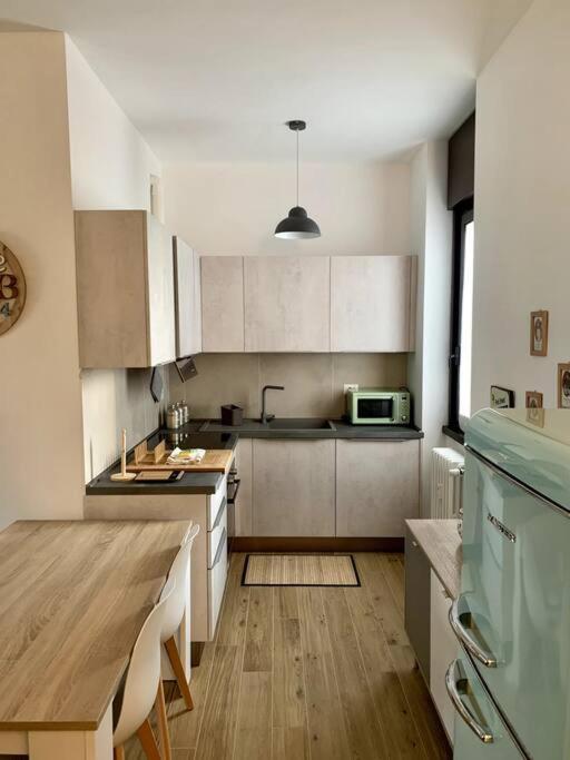 Appartamento Con Terrazzo Sui Tetti Milanesi 외부 사진