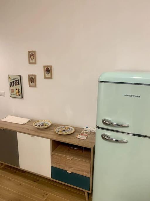 Appartamento Con Terrazzo Sui Tetti Milanesi 외부 사진