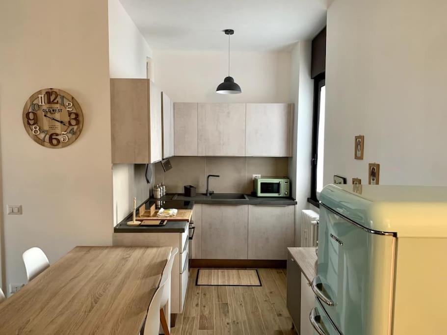 Appartamento Con Terrazzo Sui Tetti Milanesi 외부 사진